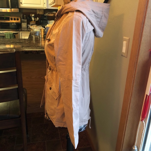 Super cute blush colored utility jacket! - Picture 4 of 6